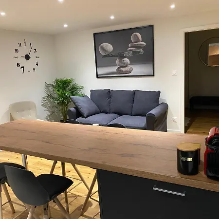 Coco Apartman *
